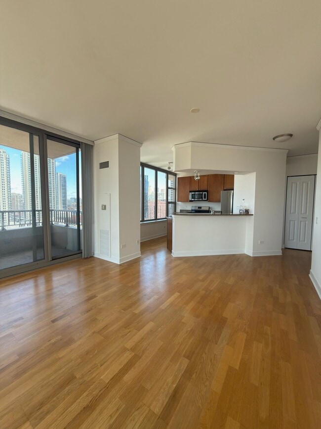 Building Photo - 200 N Jefferson St