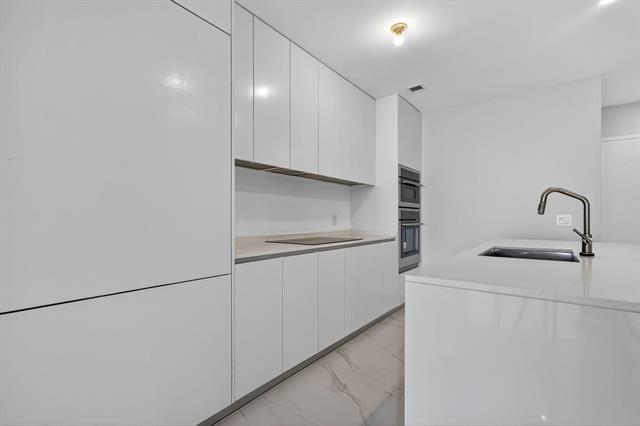 Building Photo - 701 NE 23rd St