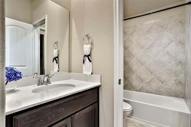 Building Photo - 10129 Leander Pl