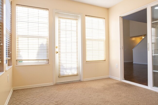 Building Photo - 5036 Ivyvine Blvd