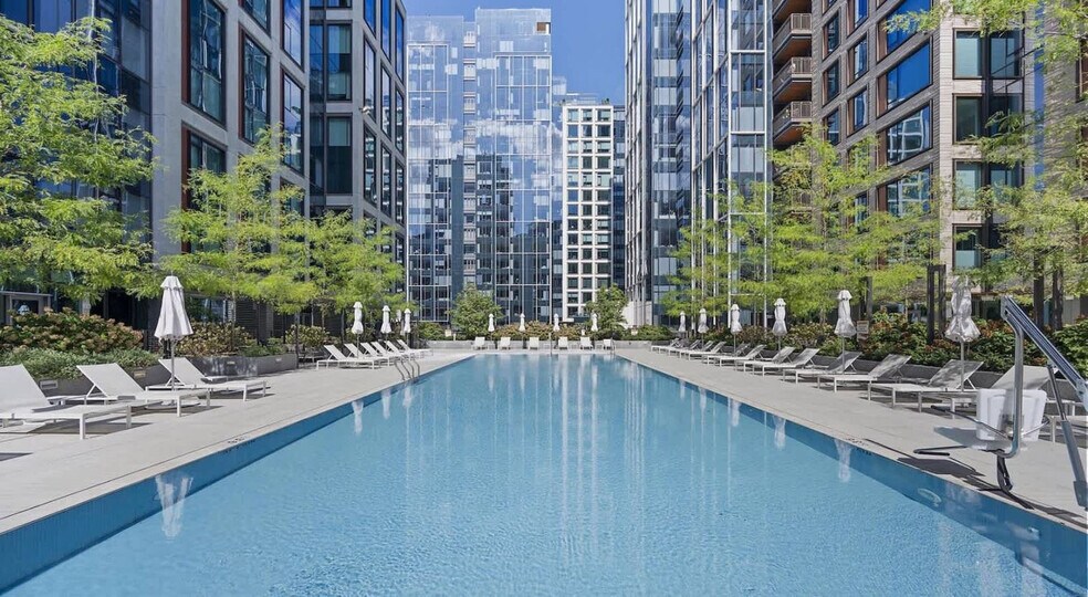 Building Photo - 131 Seaport Blvd