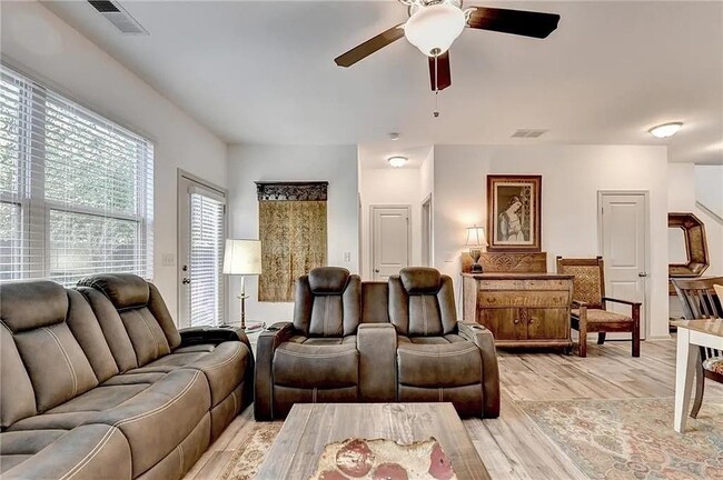 Building Photo - 27 Wesley Way