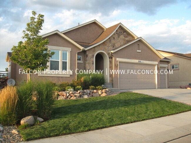 Building Photo - 302 All Sky Dr