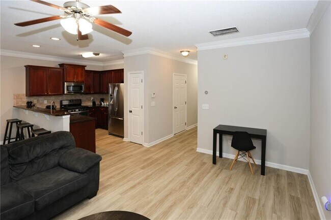 Building Photo - 7116 Blairs View Dr
