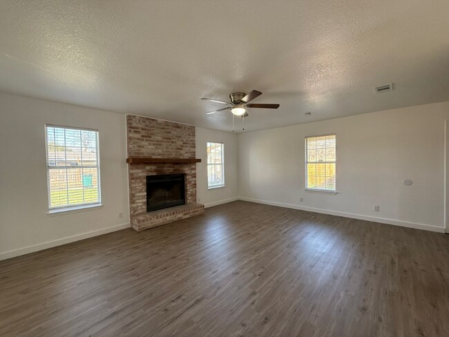 Building Photo - 5059 Galahad Dr