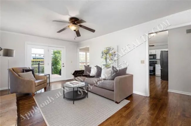 Building Photo - Classic Two Story 5 Bed 2.5 Bath Home in Blue Valley-Coming SOON!!