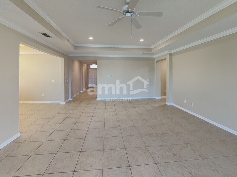 Building Photo - 210 Athens Dr