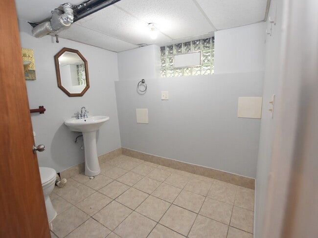 Building Photo - 5153 W 64th Pl