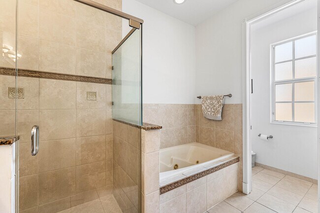 Building Photo - 8309 NW 8th Way