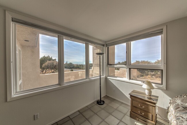 Building Photo - SANDIA HEIGHTS EXECUTIVE RENTAL 2+Story 3B...