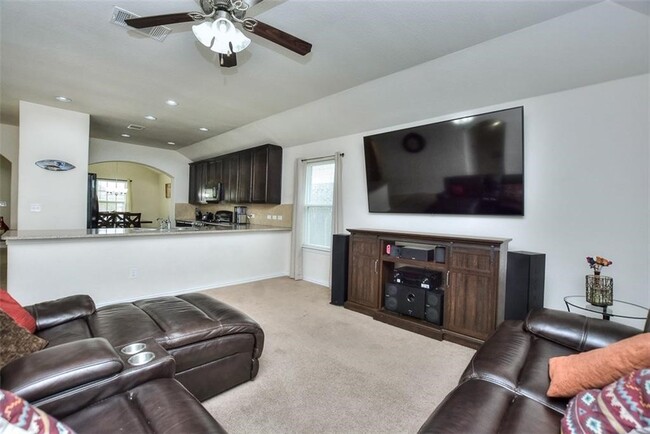 Building Photo - 8072 Bassano Dr