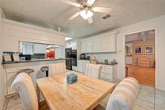 Building Photo - 3631 Glenpine Dr