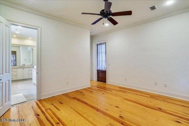 Building Photo - 102 Cypress Lake Blvd S
