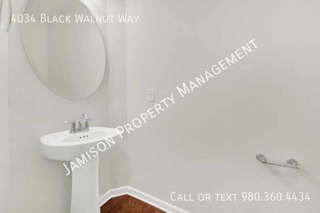 Building Photo - 4034 Black Walnut Wy