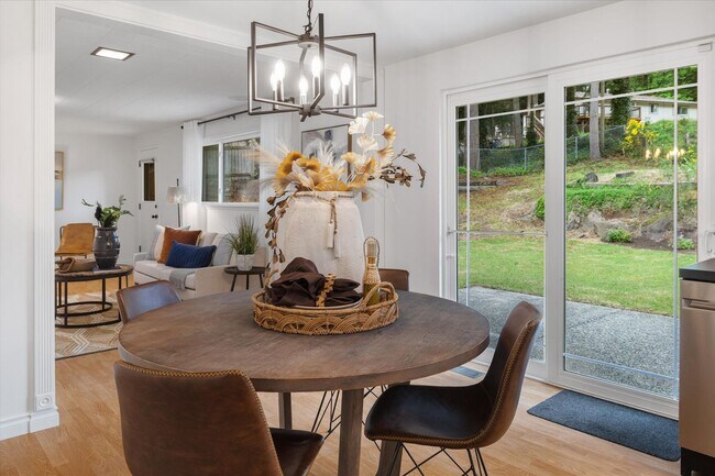 Building Photo - Remodeled Rambler with 2/Car garage, RV Parking and an Impressive Back Yard!!!!!