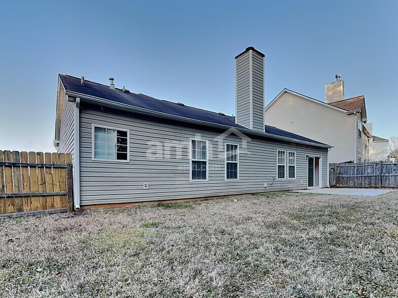 Building Photo - 1106 Carrington Pkwy