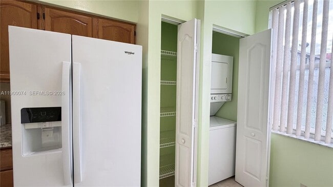 Building Photo - 870 NE 212th Terrace