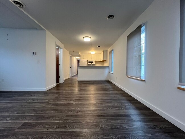 Building Photo - 3109 Hancock Ave