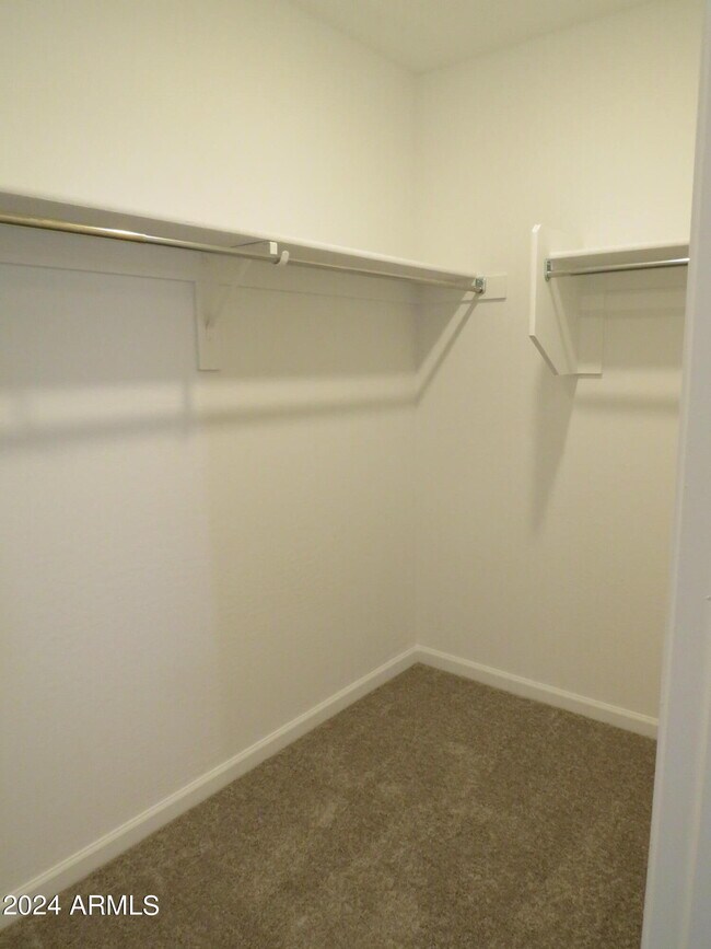 Building Photo - 1456 W Toltec Dr
