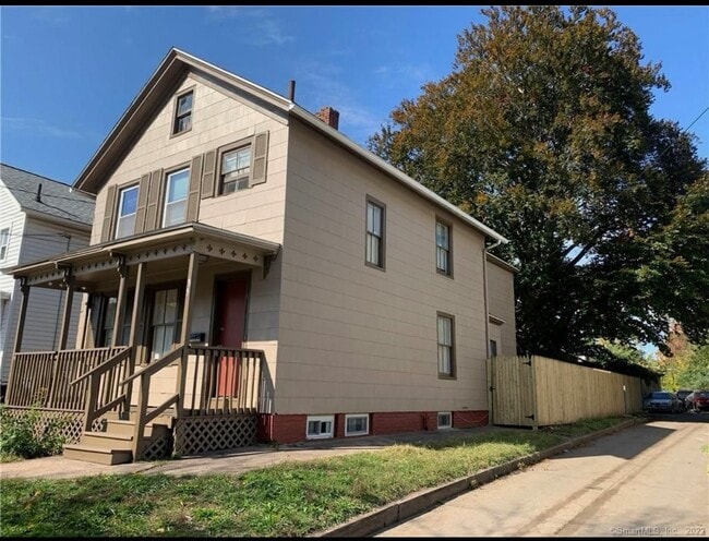 Primary Photo - 35 Judson Ave