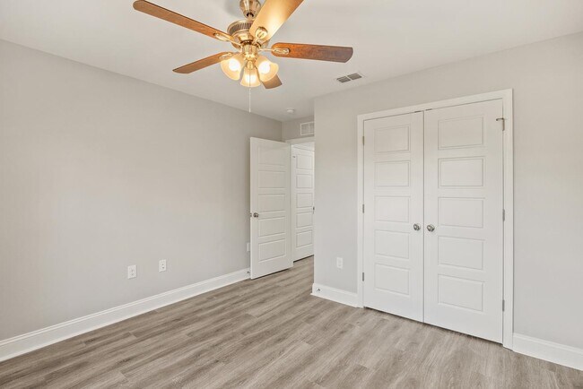 Building Photo - 1460 Willow Bend Way