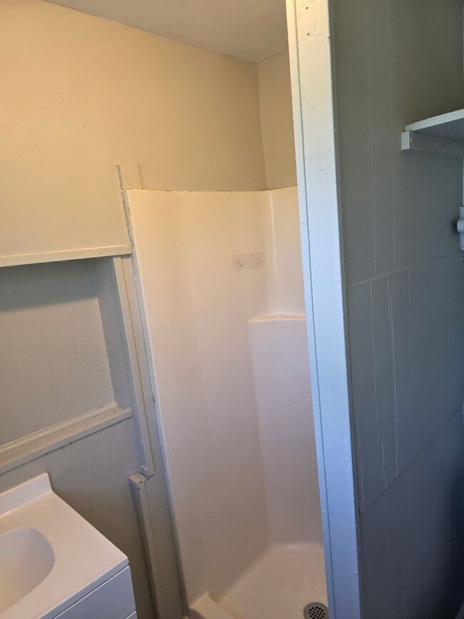 Building Photo - Cozy 3 Bedroom Home in Clarksville!