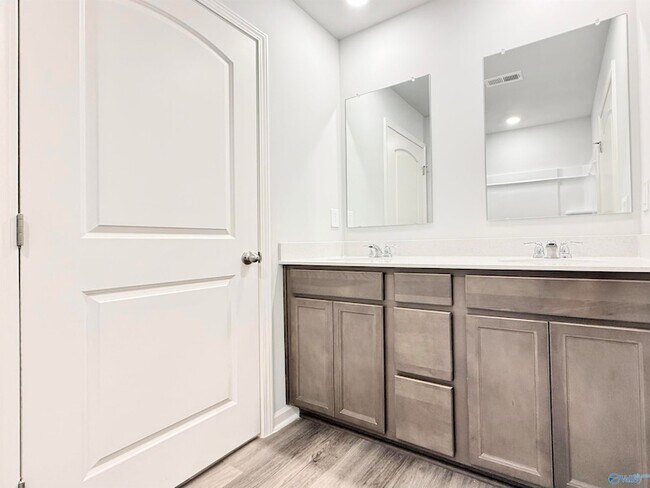 Building Photo - 21432 Scuttle St