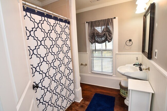 Building Photo - 23409 Seaside Rd