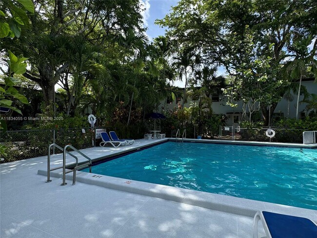 Building Photo - 7865 SW 57th Ave