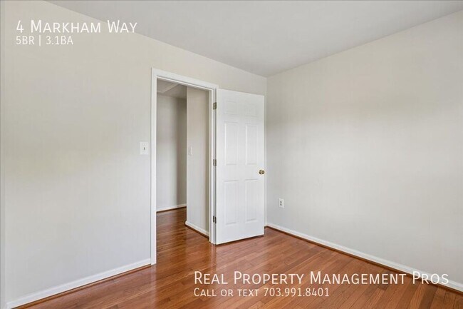 Building Photo - 4 Markham Way