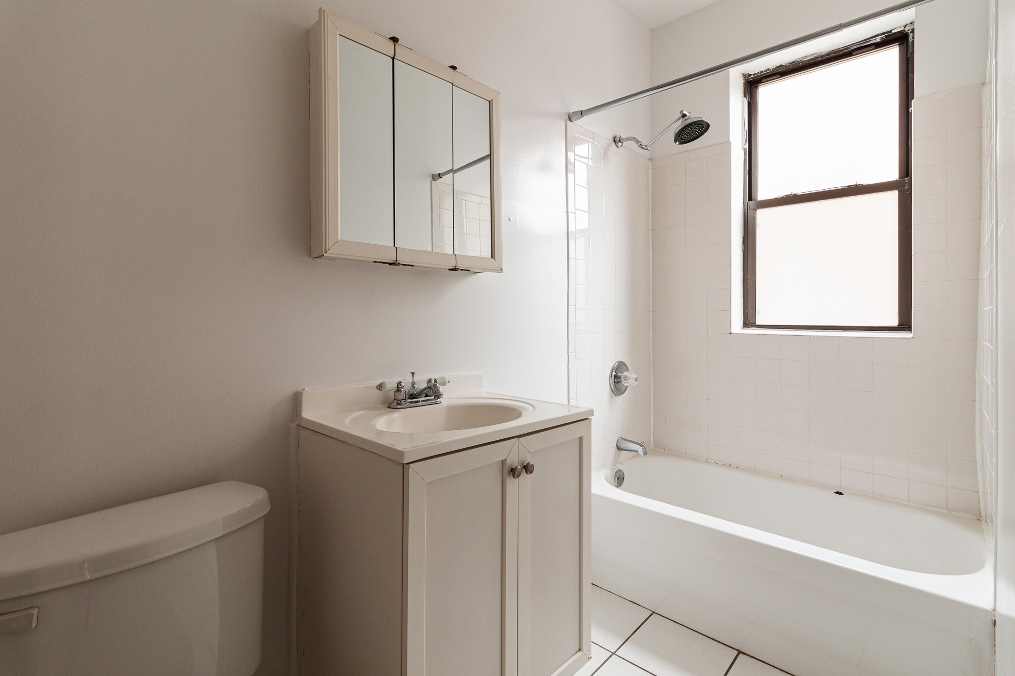 Building Photo - 3826 N Fremont St