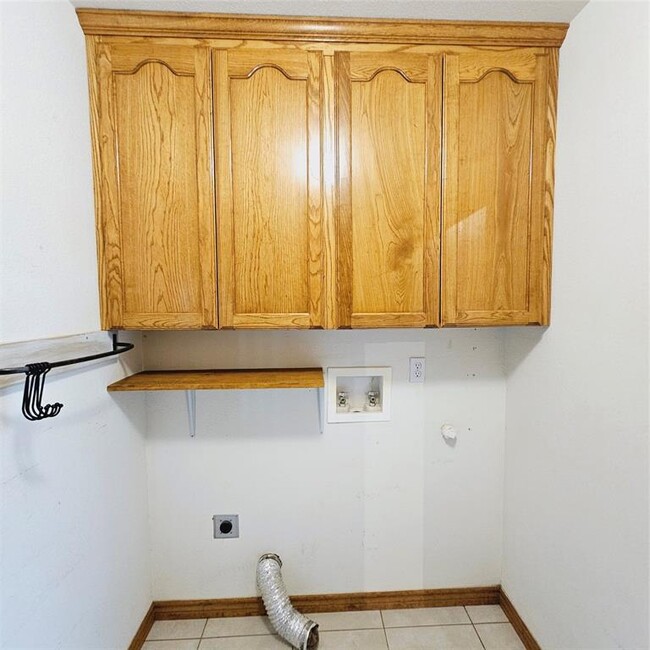 Building Photo - 1439 Savannah Prairie