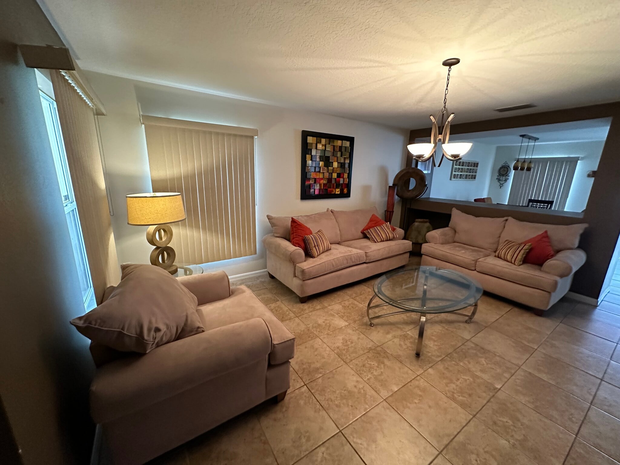 Building Photo - 246 Verdi St