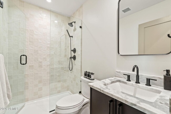 Building Photo - 6916 E 2nd St