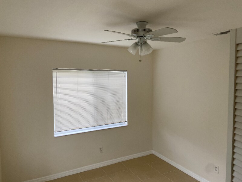 Building Photo - 1169 Lake McGregor Dr