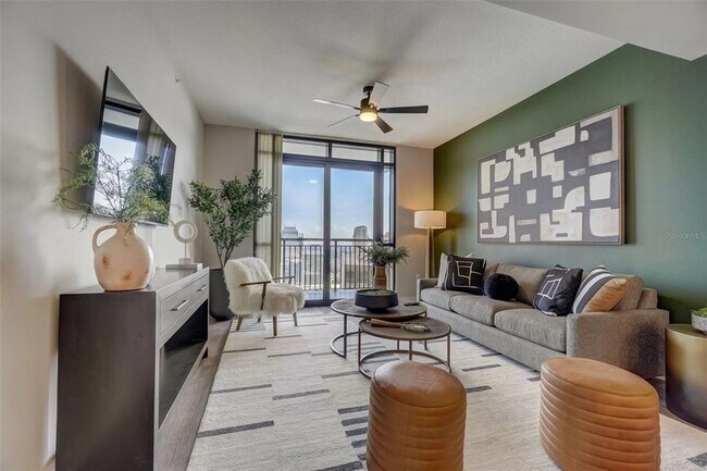 Building Photo - 55 W Church St