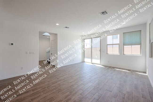 Building Photo - 14243 W Hackamore Dr.