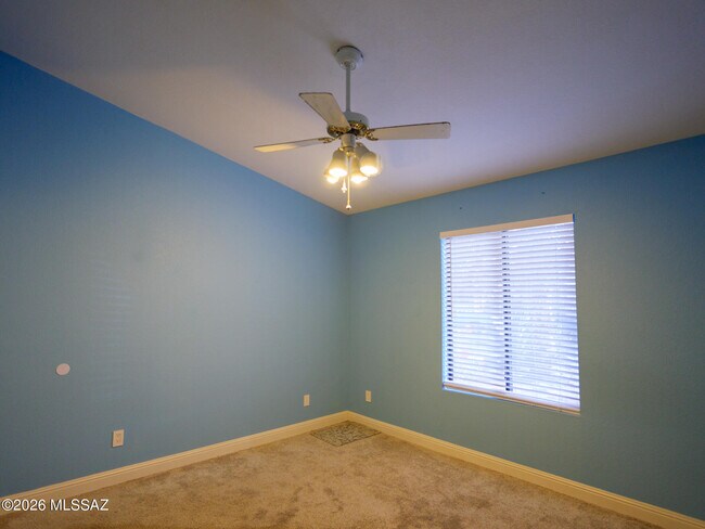 Building Photo - 9599 E Dunnigan Dr