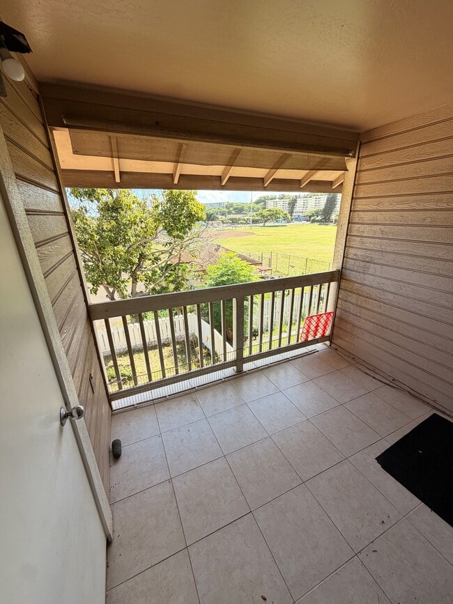 Building Photo - 33 Waiaka Ln