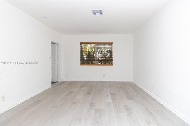 Building Photo - 1840 Fillmore St