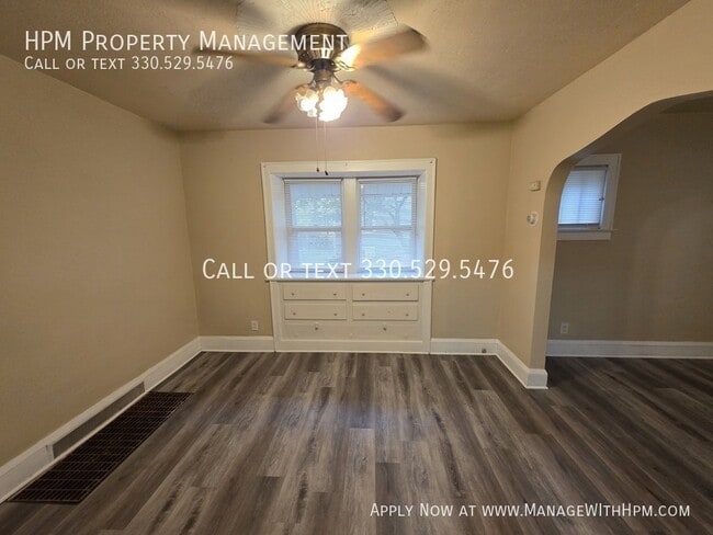 Building Photo - 760 Lakewood Blvd