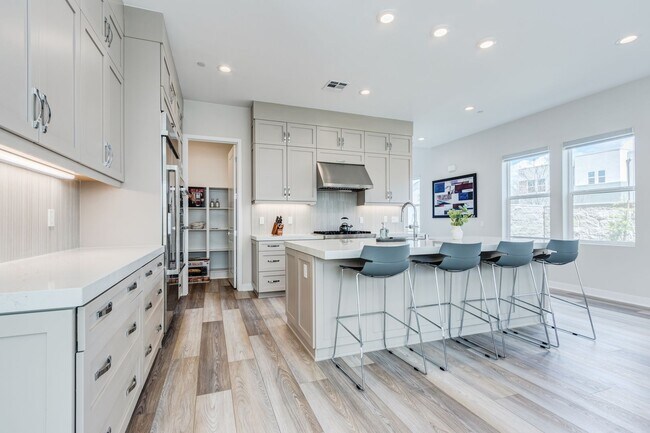 Building Photo - Incredible Fully Furnished New Home In Lak...