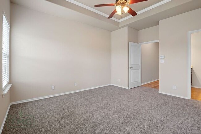 Building Photo - Luxury Gated Patio Home | 2 Bed, 2 Bath | Owasso, OK | Lawn Care Included