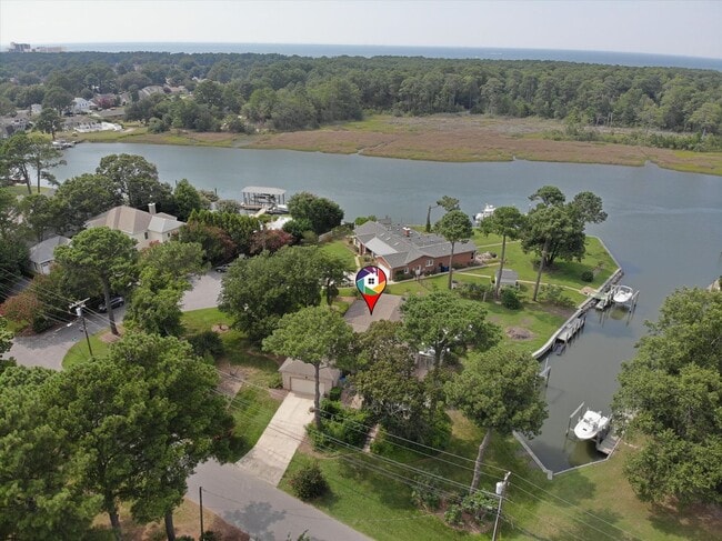 Building Photo - 2406 Jib Cir