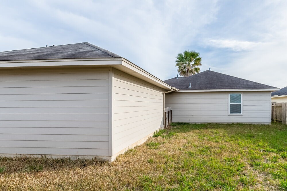 Building Photo - 1014 Vera Cruz Dr