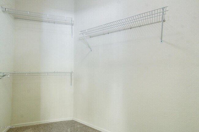 Building Photo - 15225 N 100th St