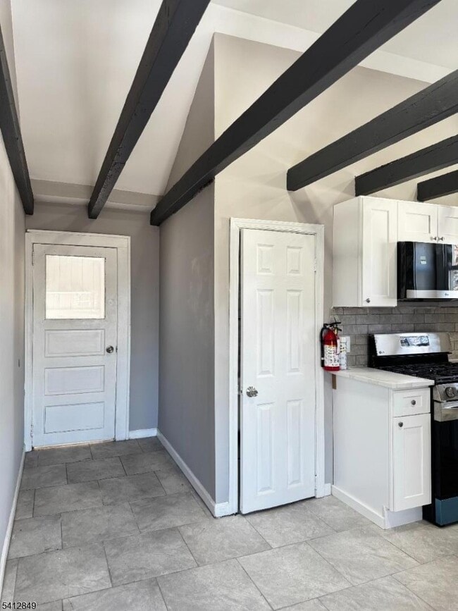 Building Photo - 15 W Emerson Ave