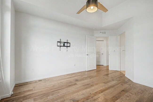 Building Photo - 7255 W Evans Ave