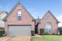 Building Photo - 7077 Queens Crown Ct