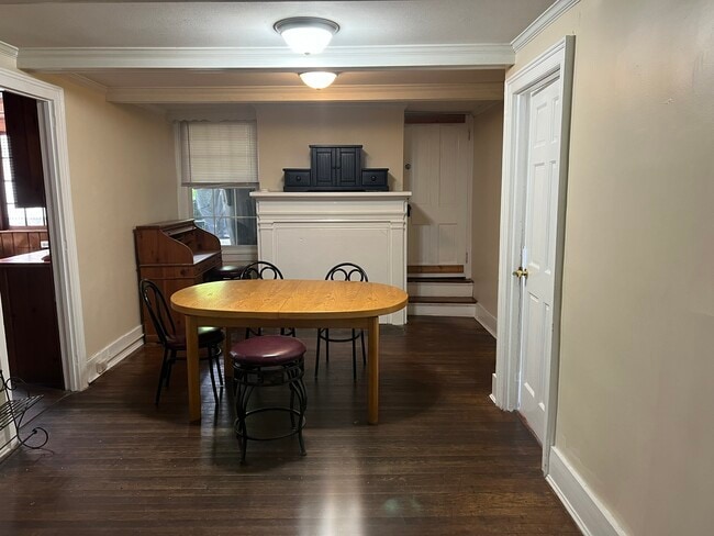 Building Photo - 203 Prospect St